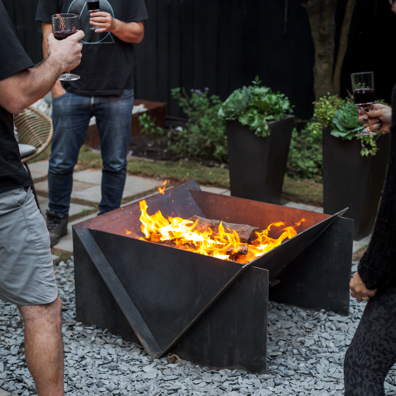 The Edge Right Fire Pit | Modern Steel Design | Precision Built | Long Burning